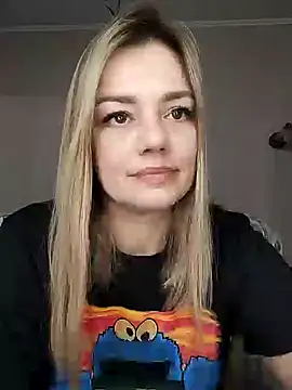 Snapshot of KrissSexi chatting on March 10, 2025, 2:37 pm KrissSexi online show from March 10, 2025, 2:37 pm