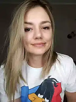 Snapshot of KrissSexi chatting on March 11, 2025, 3:34 pm KrissSexi online show from March 11, 2025, 3:34 pm