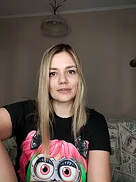 Snapshot of KrissSexi chatting on March 14, 2025, 5:57 pm KrissSexi online show from March 14, 2025, 5:57 pm