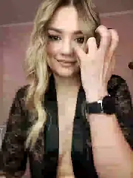 Snapshot of KrissSexi chatting on March 15, 2025, 7:20 am KrissSexi online show from March 15, 2025, 7:20 am