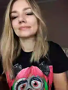 Snapshot of KrissSexi chatting on March 18, 2025, 4:37 am KrissSexi online show from March 18, 2025, 4:37 am