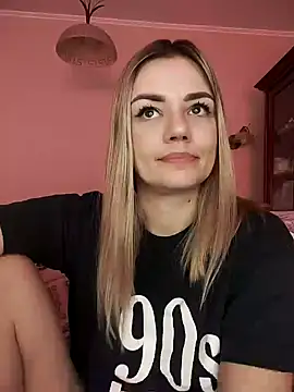 Snapshot of KrissSexi chatting on March 19, 2025, 10:00 am KrissSexi online show from March 19, 2025, 10:00 am