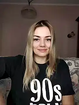 Snapshot of KrissSexi chatting on March 20, 2025, 4:40 am KrissSexi online show from March 20, 2025, 4:40 am