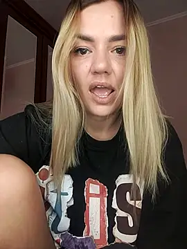 Snapshot of KrissSexi chatting on September 14, 2025, 9:30 am KrissSexi online show from September 14, 2025, 9:30 am