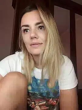 Snapshot of KrissSexi chatting on September 21, 2025, 6:37 am KrissSexi online show from September 21, 2025, 6:37 am