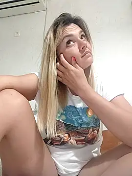 Snapshot of KrissSexi chatting on October 1, 2025, 9:32 pm KrissSexi online show from October 1, 2025, 9:32 pm