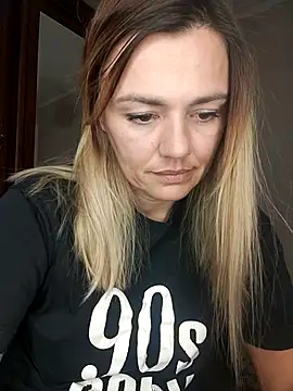 Snapshot of KrissSexi chatting on October 9, 2025, 6:50 pm KrissSexi online show from October 9, 2025, 6:50 pm