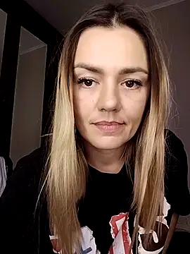 Snapshot of KrissSexi chatting on October 21, 2025, 12:17 pm KrissSexi online show from October 21, 2025, 12:17 pm