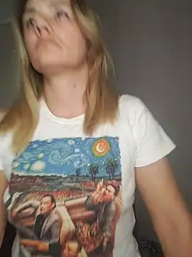 Snapshot of KrissSexi chatting on October 28, 2025, 5:26 pm KrissSexi online show from October 28, 2025, 5:26 pm