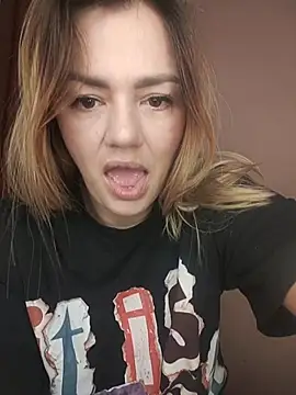 KrissSexi online show from November 16, 2025, 6:52 am