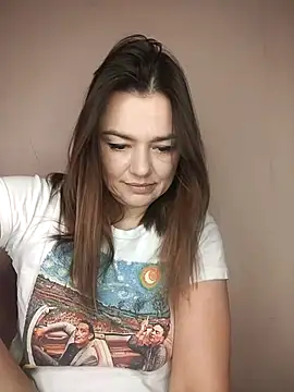 Snapshot of KrissSexi chatting on February 6, 2026, 5:45 am KrissSexi online show from February 6, 2026, 5:45 am