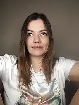 Snapshot of KrissSexi chatting on February 25, 2026, 5:28 am KrissSexi online show from February 25, 2026, 5:28 am