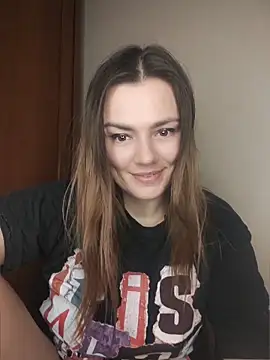 KrissSexi online show from April 14, 2026, 9:10 pm