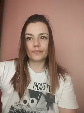 KrissSexi online show from April 15, 2026, 10:22 am