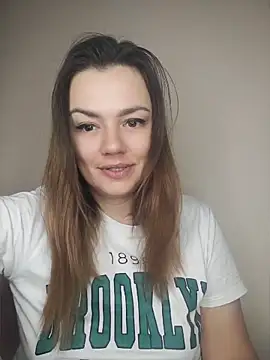 KrissSexi online show from May 14, 2026, 4:19 am