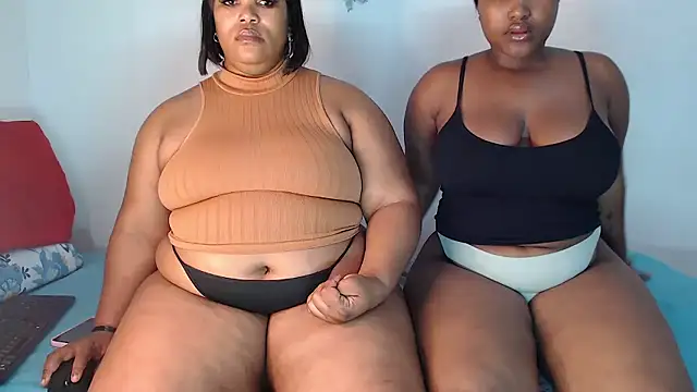 SexyAmeena2002 online show from January 8, 2026, 9:28 pm