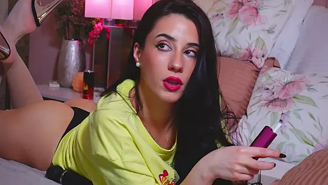 AmeliaJune online show from February 12, 2026, 11:00 pm