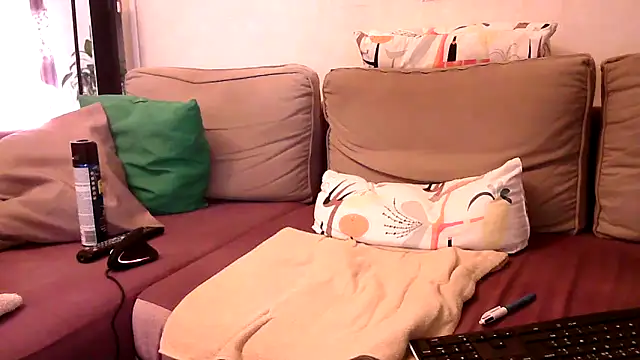 chrichri38xh online show from April 11, 2026, 8:40 am