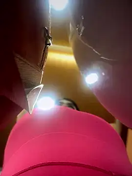 Snapshot of Insane_Issa chatting on December 6, 2024, 1:33 pm Insane Issa online show from December 6, 2024, 1:33 pm