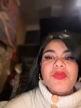 Snapshot of Insane_Issa chatting on December 12, 2024, 11:25 pm Insane Issa online show from December 12, 2024, 11:25 pm