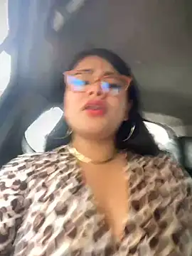 Snapshot of Insane_Issa chatting on December 21, 2024, 7:06 pm Insane Issa online show from December 21, 2024, 7:06 pm