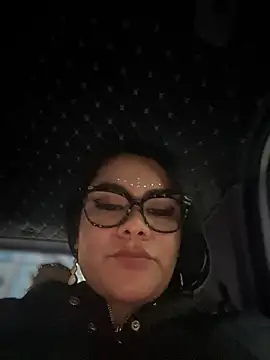 Snapshot of Insane_Issa chatting on January 21, 2025, 11:24 pm Insane Issa online show from January 21, 2025, 11:24 pm