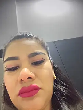 Snapshot of Insane_Issa chatting on February 16, 2025, 3:59 pm Insane Issa online show from February 16, 2025, 3:59 pm