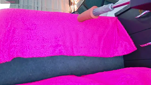 NathaxaLeans online show from November 24, 2025, 11:54 am