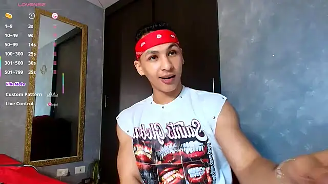 liuscast22 online show from November 4, 2025, 5:23 pm