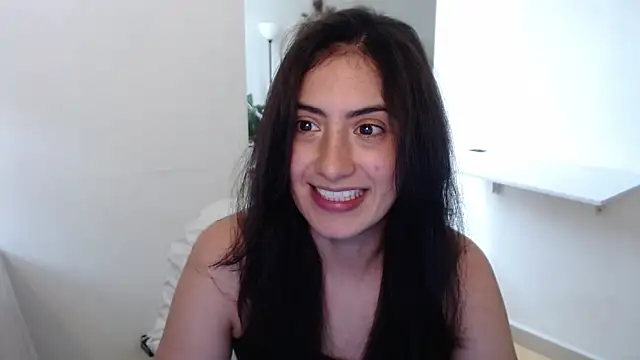 Snapshot of MIYESSI chatting on May 6, 2026, 4:12 pm MIYESSI online show from May 6, 2026, 4:12 pm