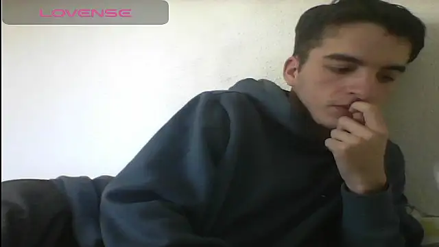 Tombgy07 online show from March 3, 2025, 2:04 pm