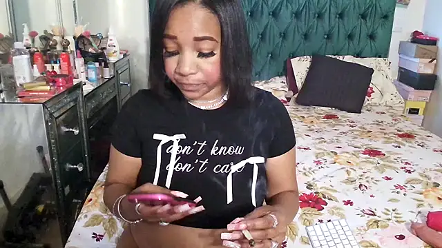 YasmineMinaj online show from September 21, 2025, 9:38 pm