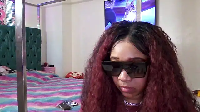 YasmineMinaj online show from January 17, 2026, 8:12 pm