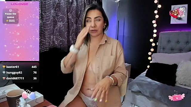 Snapshot of Isabella_lt chatting on February 4, 2025, 2:21 pm Isabella lt online show from February 4, 2025, 2:21 pm