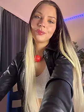 KittyKatyDream online show from January 8, 2025, 4:44 pm