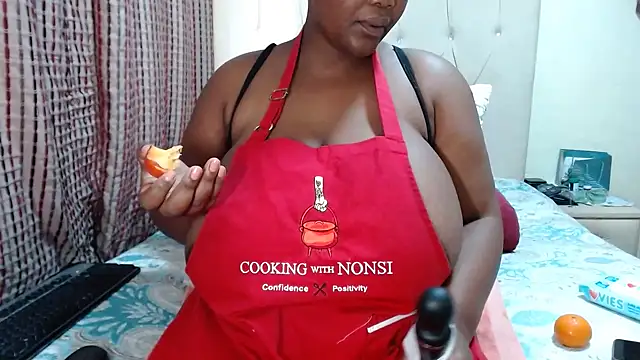 CHOCOLATEDARKBUSTYX online show from February 13, 2025, 5:58 am