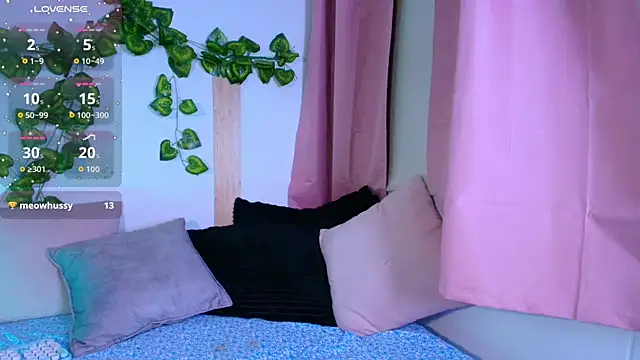 Snapshot of tati_cardenas chatting on February 15, 2026, 5:26 am tati cardenas online show from February 15, 2026, 5:26 am