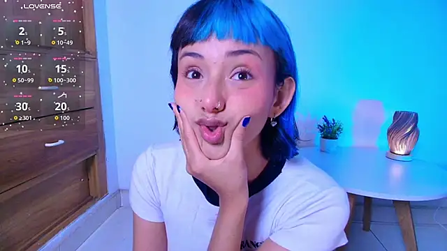 Snapshot of tati_cardenas chatting on March 17, 2026, 5:00 am tati cardenas online show from March 17, 2026, 5:00 am