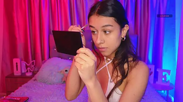 Emiily Scott1 online show from April 8, 2026, 11:48 pm