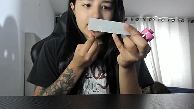 aliice walker  online show from October 8, 2025, 12:58 pm