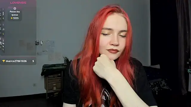 Snapshot of KitsuneRem chatting on January 18, 2025, 11:22 pm KitsuneRem online show from January 18, 2025, 11:22 pm