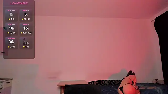 Snapshot of KitsuneRem chatting on February 24, 2026, 10:08 pm KitsuneRem online show from February 24, 2026, 10:08 pm