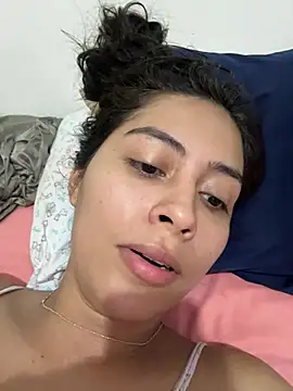 Snapshot of Sophie__Foxxx chatting on March 15, 2025, 2:01 pm Sophie Foxxx online show from March 15, 2025, 2:01 pm