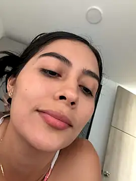 Snapshot of Sophie__Foxxx chatting on November 15, 2025, 8:05 pm Sophie Foxxx online show from November 15, 2025, 8:05 pm