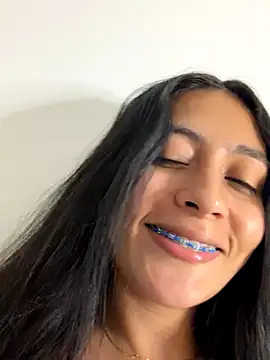 Snapshot of Sophie__Foxxx chatting on November 28, 2025, 12:02 am Sophie Foxxx online show from November 28, 2025, 12:02 am