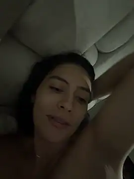 Snapshot of Sophie__Foxxx chatting on December 5, 2025, 10:46 am Sophie Foxxx online show from December 5, 2025, 10:46 am