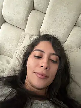 Snapshot of Sophie__Foxxx chatting on December 15, 2025, 2:21 pm Sophie Foxxx online show from December 15, 2025, 2:21 pm