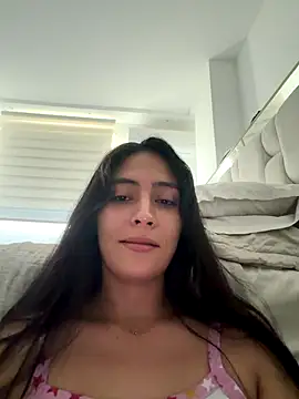 Snapshot of Sophie__Foxxx chatting on December 16, 2025, 4:12 pm Sophie Foxxx online show from December 16, 2025, 4:12 pm