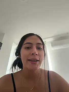 Snapshot of Sophie__Foxxx chatting on February 17, 2026, 8:04 pm Sophie Foxxx online show from February 17, 2026, 8:04 pm