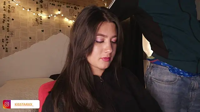 Snapshot of kisstarxxx chatting on November 7, 2025, 4:12 am kisstarxxx online show from November 7, 2025, 4:12 am